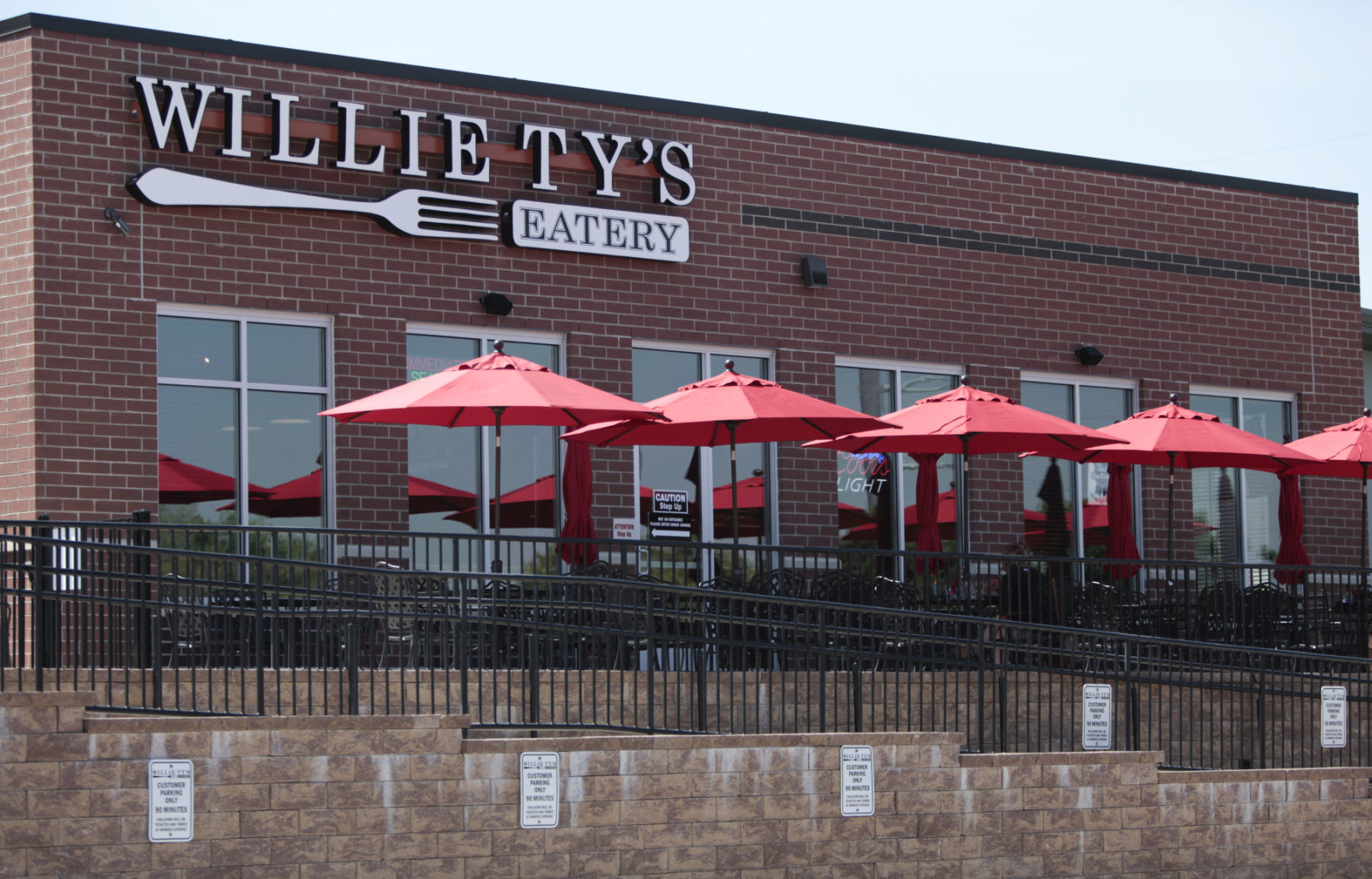 Willie Ty's